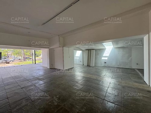 Local En Venta - Punta Del Este