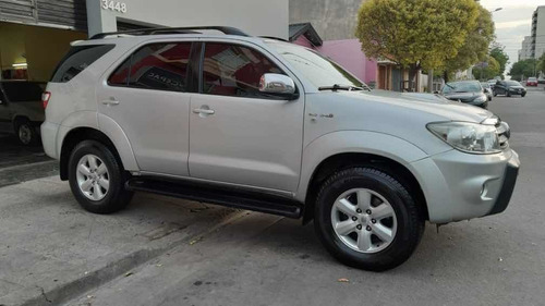 Toyota Sw4 3.0 I Srv At C/cuero 4x4 (2009) 2010