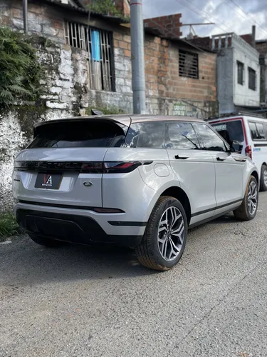 Range Rover Evoque 2023 Full Equipo