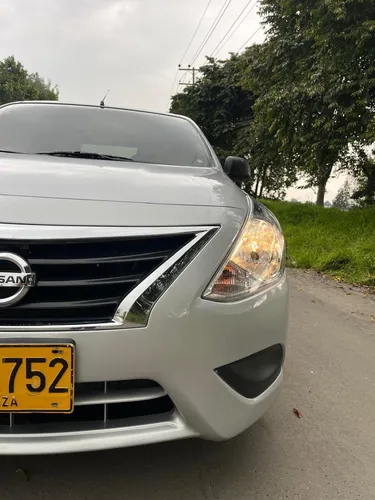 Nissan Versa 1.6 Drive