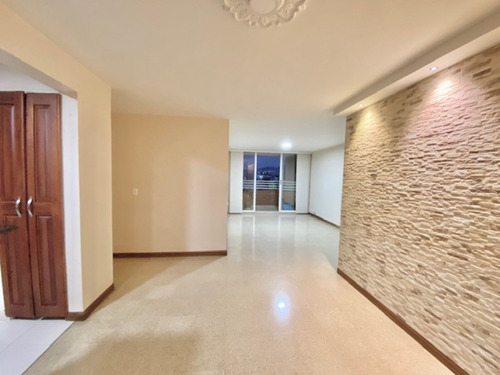 Apartamento En Venta Ubicado En Medellin Sector Laureles (22793).