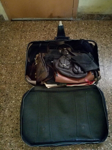 Remato Lote Valija Antigua Y Carteras