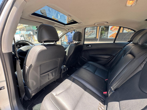 Peugeot 408 1.6 Feline Hdi 115cv