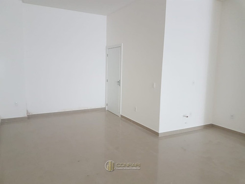 Imagem 4 de 5 de Sala Comercial Com 01 Vaga Na Meia Praia! - Sc0052-d-1