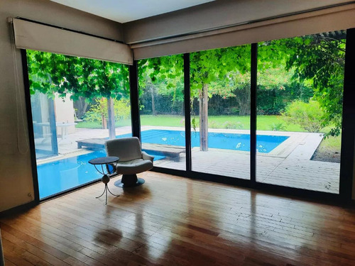 Casa En Venta - 2 Dormitorios 3 Baños - Cochera - 1000mts2 - Cañuelas