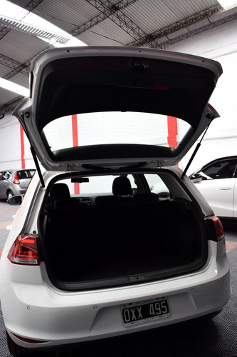 Imagen 16 de 19 de Volkswagen Golf 2015 1.4 Highline Tsi Dsg