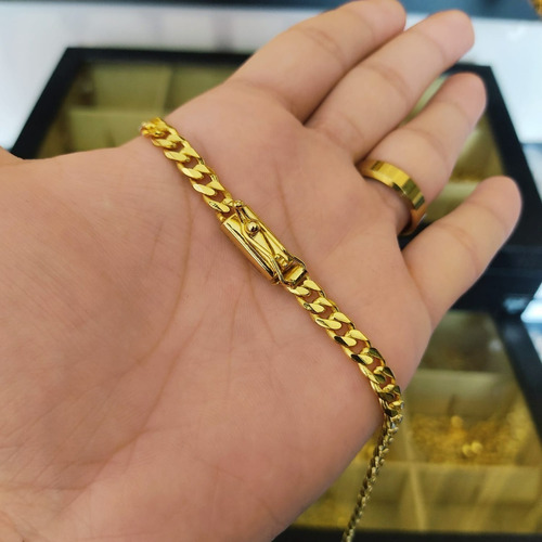 Corrente Fina 6mm Grummet + Pingente Cruz Em Tungstênio Cor Dourado