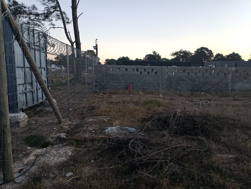 Oportunidad Para Constructores E Inversores En Terreno Unico