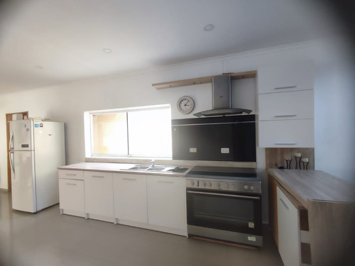 Imagen 7 de 20 de Townhouse En Guacuco Con Vista Al Mar Conjunto Costa Blanca Margarita