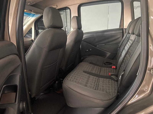 Imagem 10 de 15 de Fiat Idea Adventure 1.8 16v(flex) 4p 2013