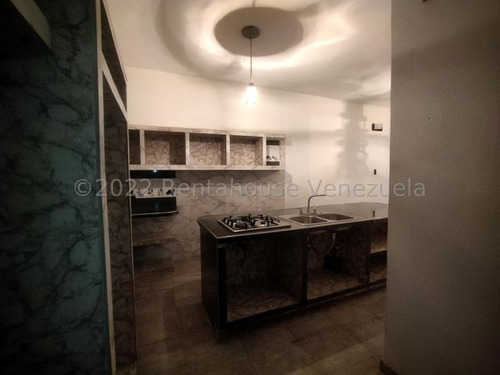 Imagen 11 de 24 de Amplia Casa Urb. San Antonio De Palo Negro 23-13073 Ejc 04243439046