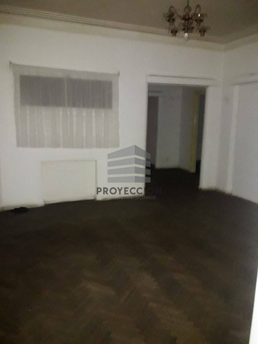 Imagen 2 de 8 de Vendo Apartamento De 3 Dormitorios En El Centro
