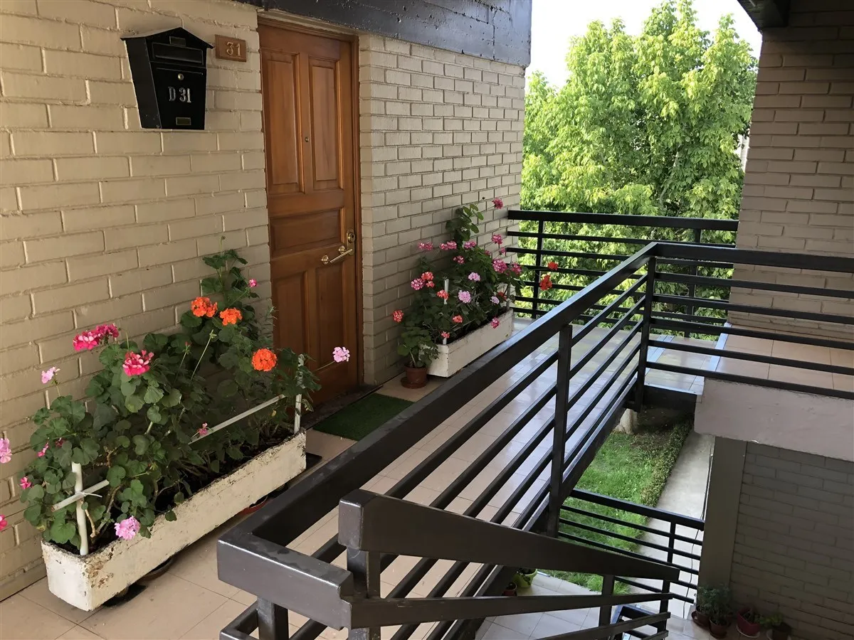 Imagen 2 de 15 de Departamento En Arriendo De 2 Dorm.1bn Y Estac. En Macul