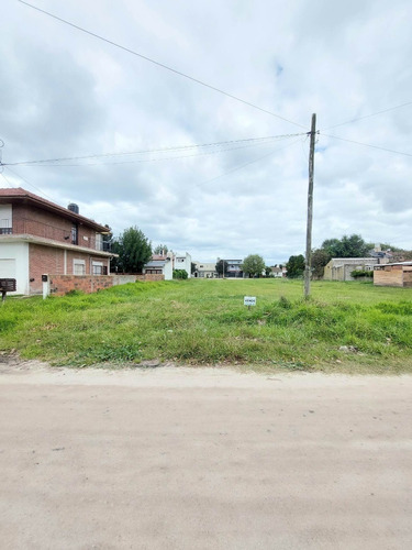 Terreno De 300 M2 - En Santa Clara Del Mar