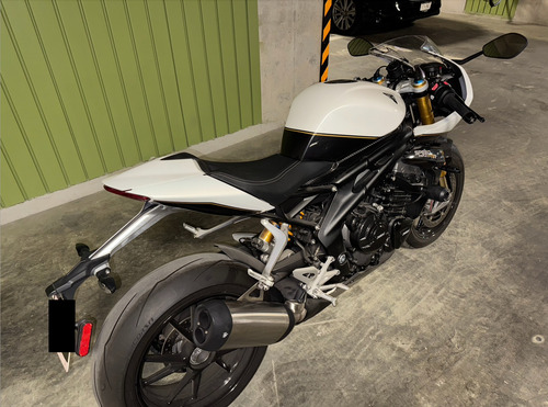 Speed Triple 1200rr / A Re Estrenar / Accesorios