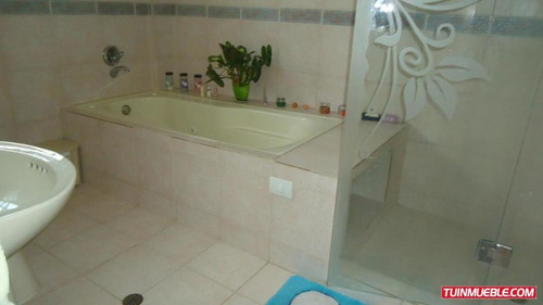 Imagen 9 de 12 de Casco Central : Yaritza Perez 04242837784