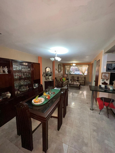Townhouse Cumaca Resd. La Fuente (oaf)