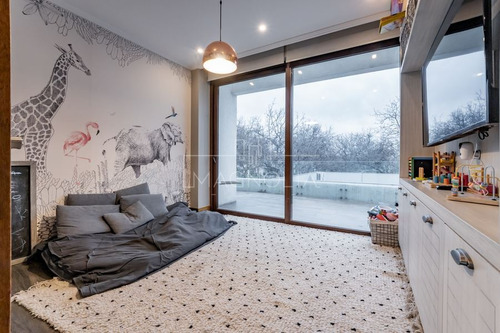Casa En Venta De 6d/5b En Colina
