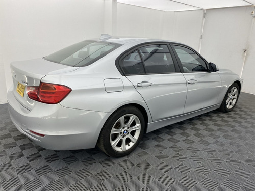 Imagen 13 de 25 de Bmw 320i 2.0