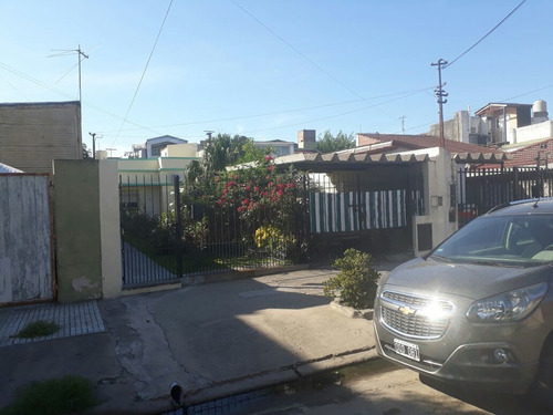 Imagen 1 de 14 de Casa En Venta En Lanús Oeste