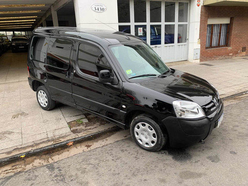 Imagen 2 de 14 de Partner Patagonica 1.6 5 Asientos Doble Porton Corredizo