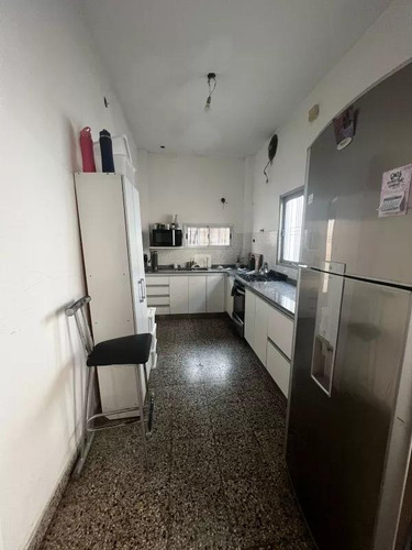 Casa En Venta - 6 Dormitorios 3 Baños - Cochera - 500mts2 - Billinghurst