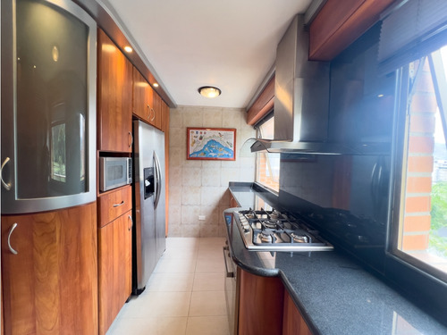 Vendo Apto 123m2 2h/2b/2p Los Samanes 4306