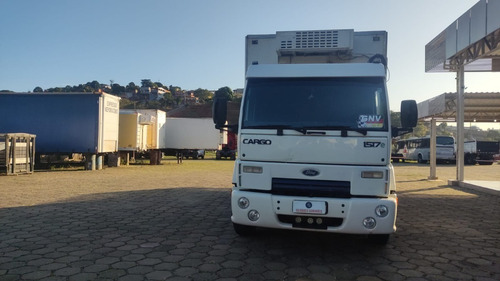 Imagem 2 de 10 de Ford Cargo 1517 E, Ano 2011/2010, Com Bau Refrigerado