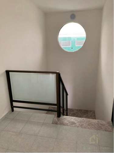 Amplia Propiedad En Renta, Ubicada En La Colonia Flores Magón, Puede Tener Uso Habitacional O Comercial