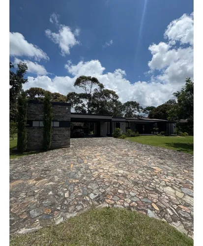 De Vende Finca En La Ceja En Parcelacion Montemadero