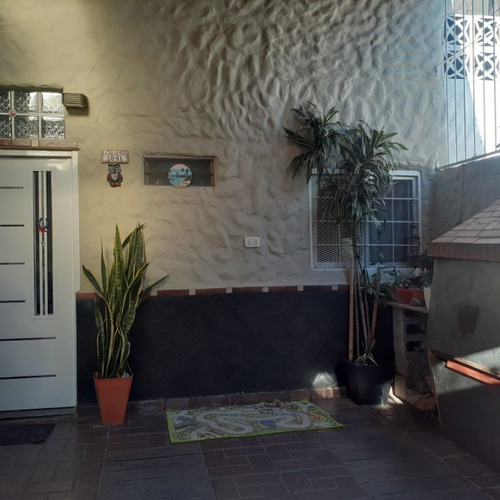 Imagen 3 de 14 de Casa Ph En Venta En Parque Avellaneda