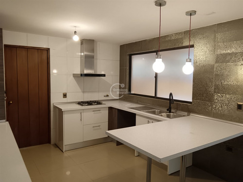 Casa Huechuraba, 5 Dorm,3 Baños 193/881 Piscina, Quincho Ppw