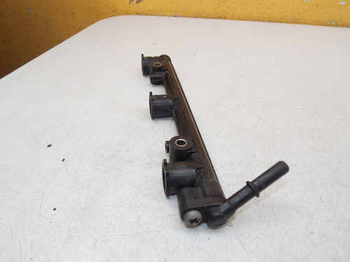 Riel Cuerpo De Inyeccion Triumph Speed Triple Sprint Tiger (Usado)