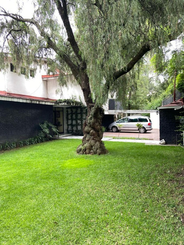 Casa Para Remodelar En Lomas De Chapultepec.