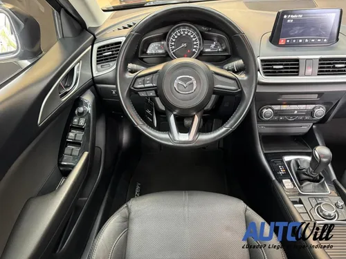 Mazda 3 Touring At 2000cc