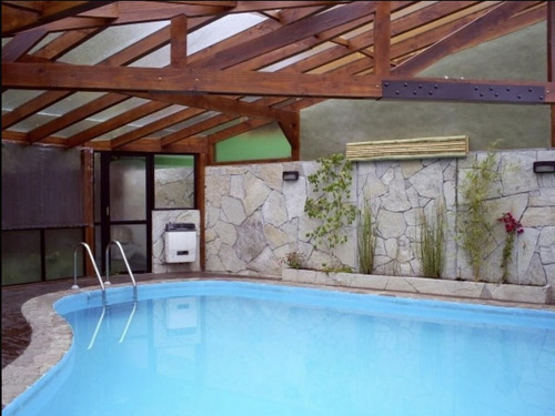 Complejo De 5 Cabañas Turísticas Con Pileta Climatizada - San Martin De Los Andes