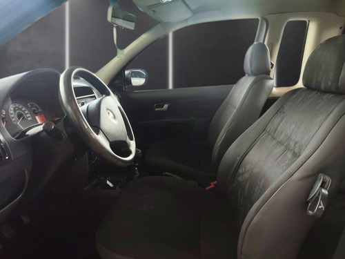 Fiat Strada 1.4 MPI TREKKING CE 8V FLEX 2P MANUAL