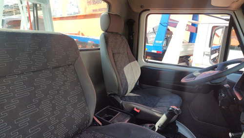 Volkswagen 8-160 Modelo 2013 Com Cesto Aéreo Linha Viva
