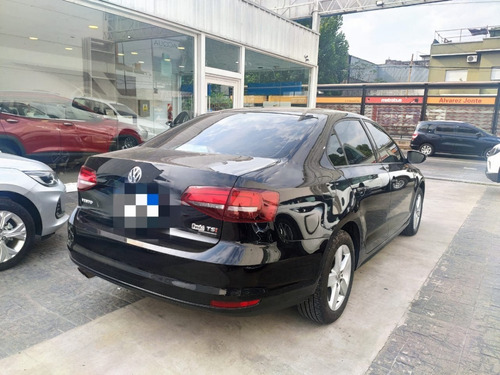 Volkswagen Vento Comfortline Manual 1.4 T 2017 Usado 2018