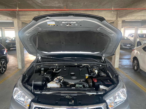 Toyota Hilux 2.8 Cd Srv 177cv 4x4