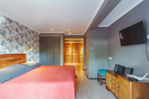 Casa En Venta De 4 Dorm. En Las Condes