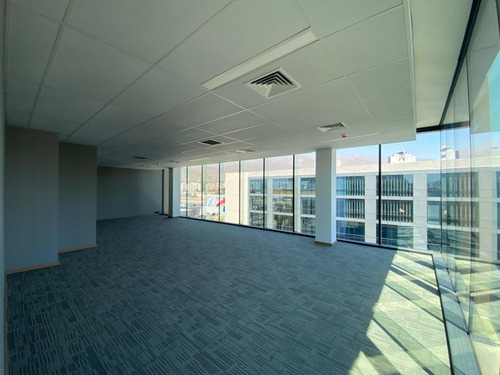 Excelentes Oficinas En Planta Libre En Lo Barnechea
