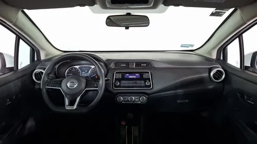 Nissan Versa 1.6 Sense Cvt