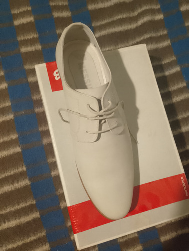 Zapatos Messina Punta Fina De Color Blanco - Perfecto Estado (Usado)