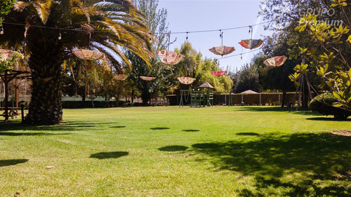 Centro De Eventos Y Deportivo Con Cartera En Venta En Maipú
