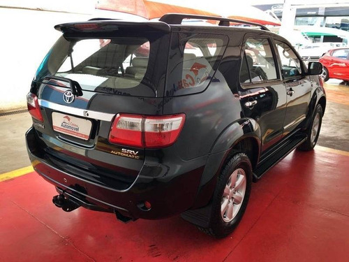 Imagem 4 de 13 de Toyota Hilux Sw4 3.0 Srv 4x4 7 Lugares 16v Turbo