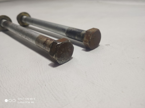 Par Parafusos Suporte Eixo Marea Elx 2.0 20v 1999 - G4k28-u7 (Usado)
