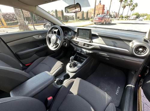 Kia Forte 2.0 Lx Mt