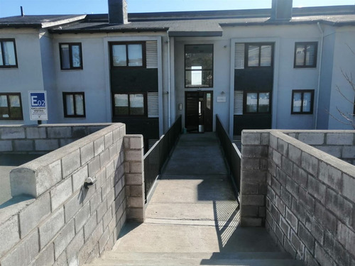 Departamento En Venta De 3 Dorm 2 Est + 1 Bod. En La Flo