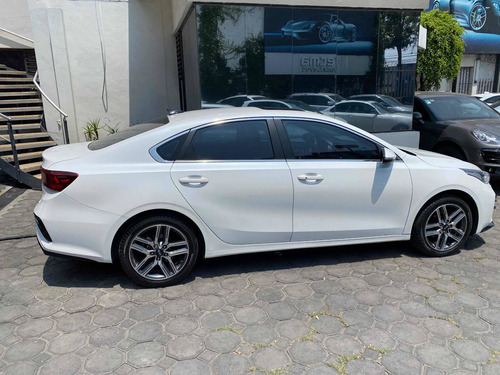 Imagen 7 de 11 de Kia Forte 2.0t Ex Premium Aut